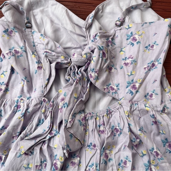 Hollister floral dress - Picture 3 of 4